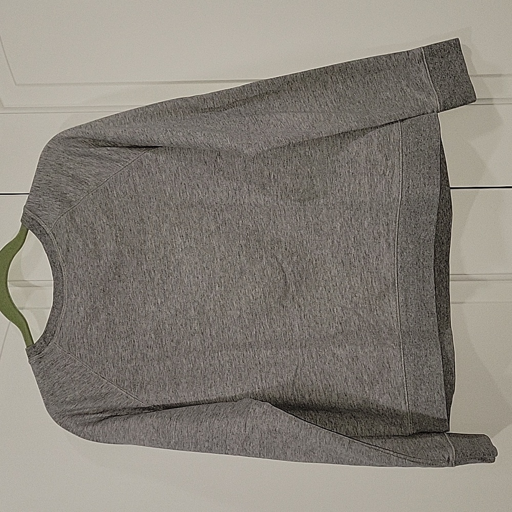 Lot of 3 Old Navy Women's Crewneck Sweatshirts - Picture 9 of 14